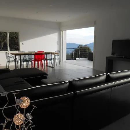 Holiday home Tarrazza 12 Personnes